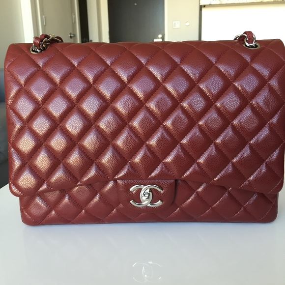 Chanel Maxi burgundy red caviar silver double flap - Picture 3 of 14